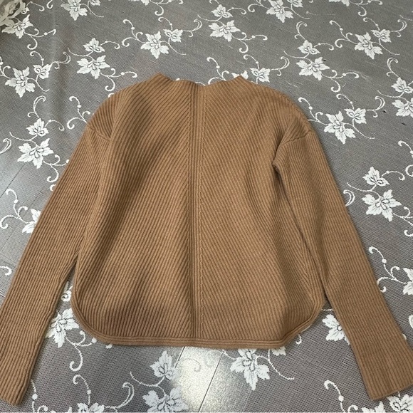 Aritzia Babaton Chalmers Wool Linen Mock
Neck Sweater Brown Sz Small - Picture 3 of 8
